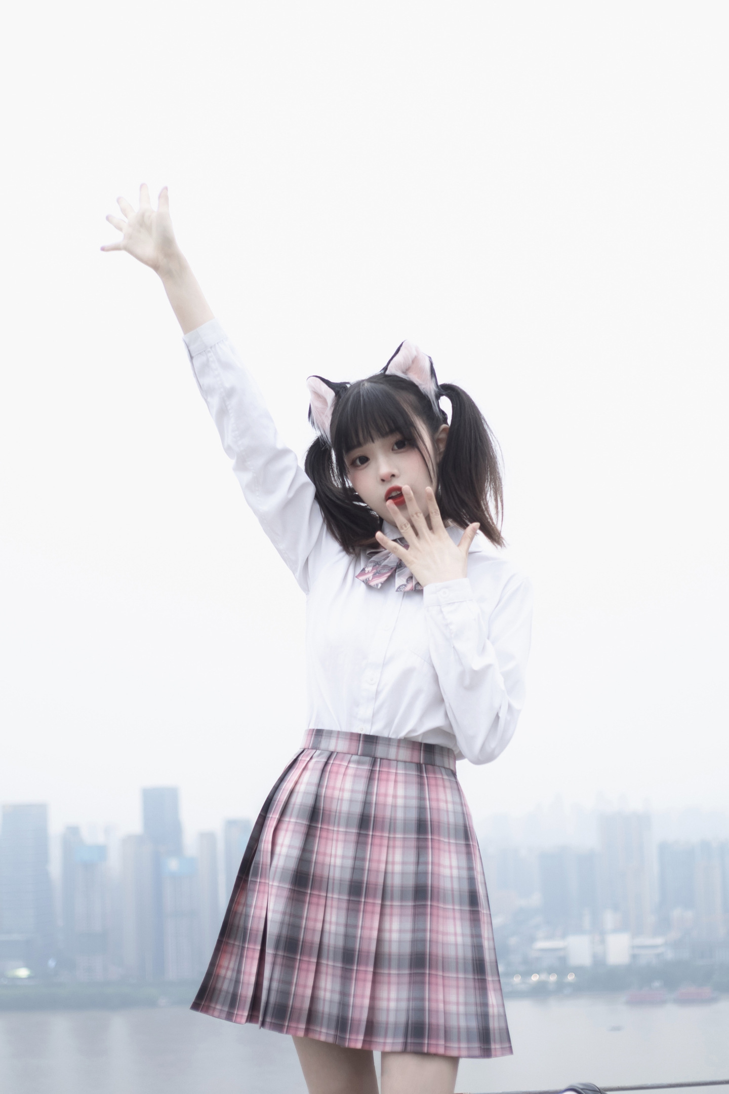 不要圆滑，要变成星星，有棱有角，还会发光，偷星?少女