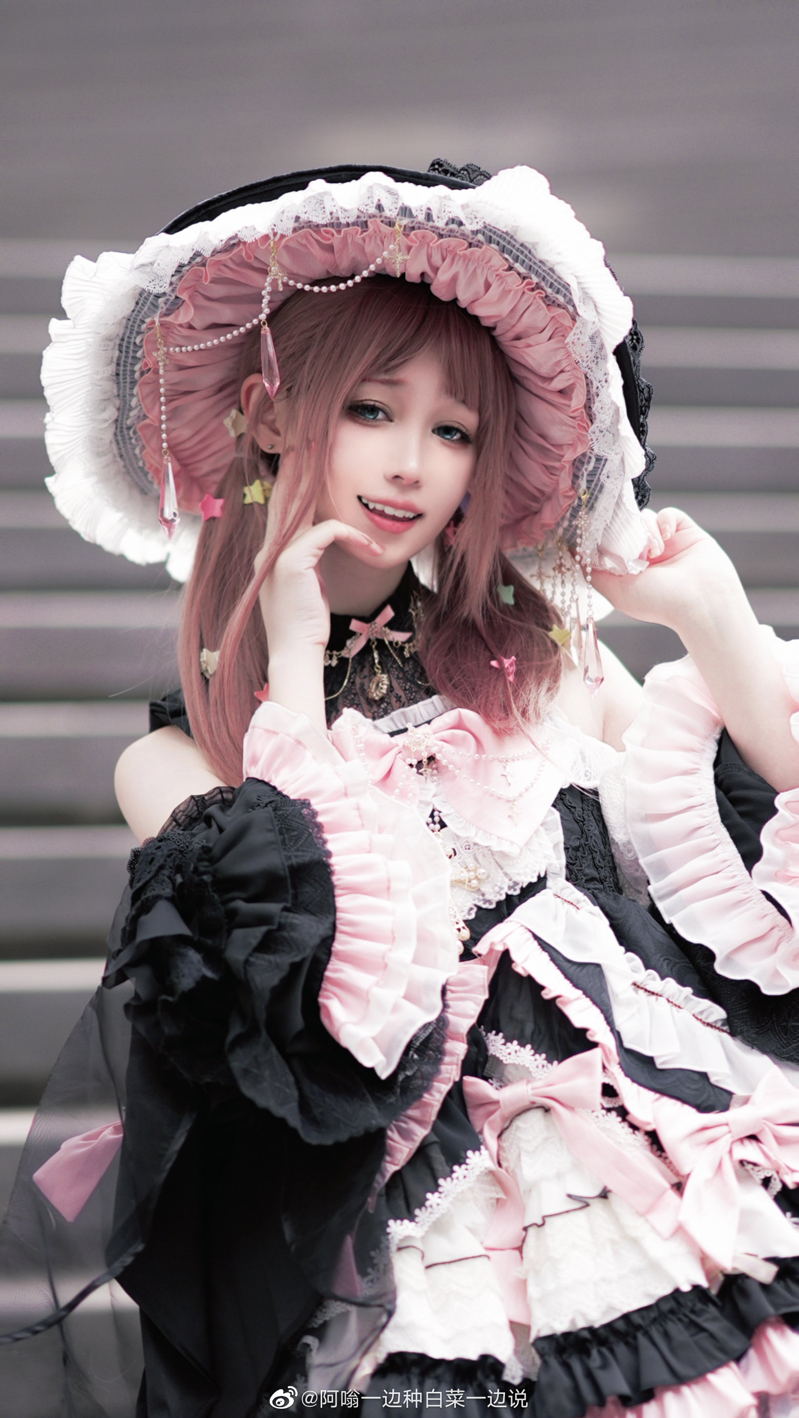 3fd9a741gy1hd1iglykqaj217c24w7wh-1