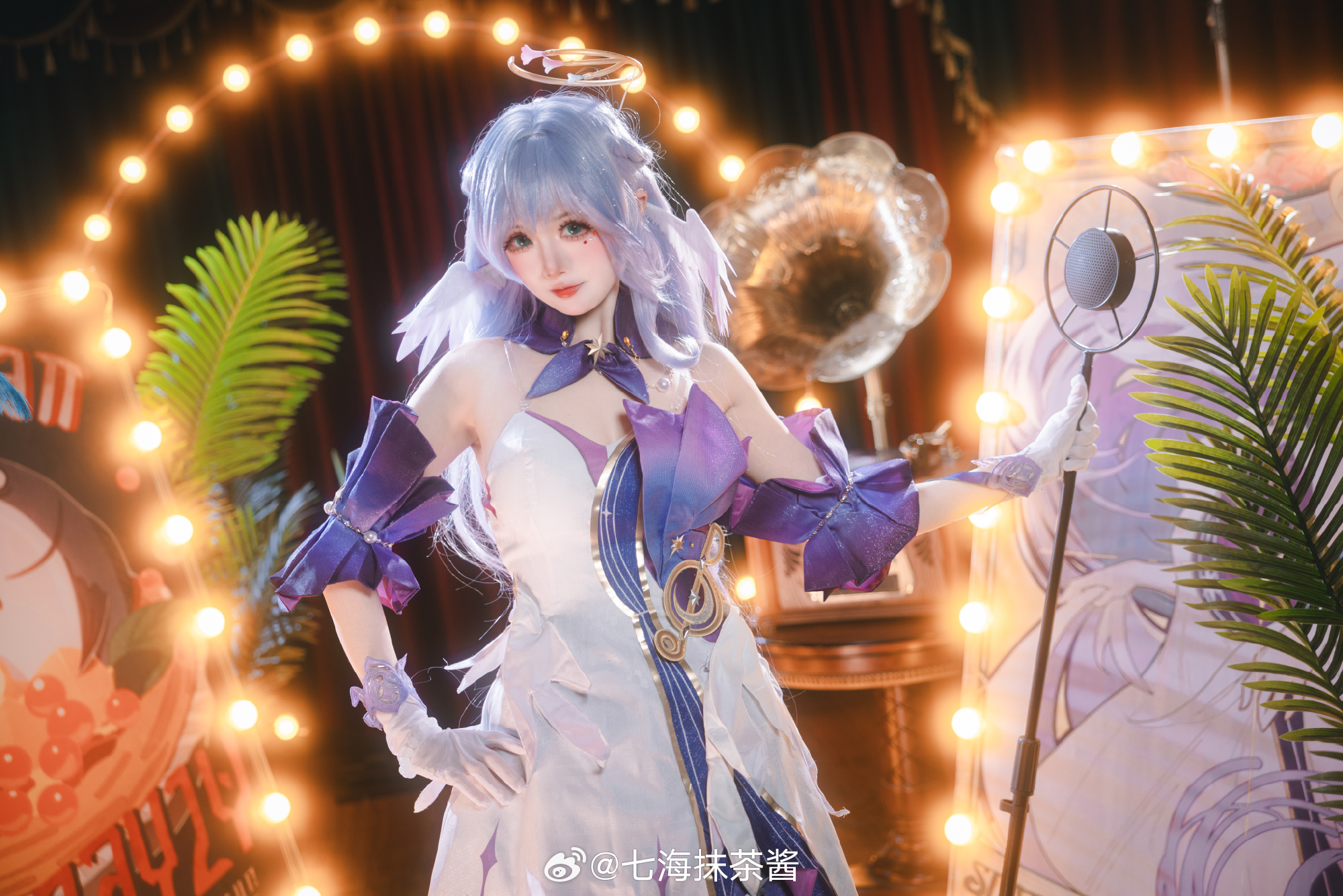 如果羽翼不幸残缺，那就把翅膀借给彼此