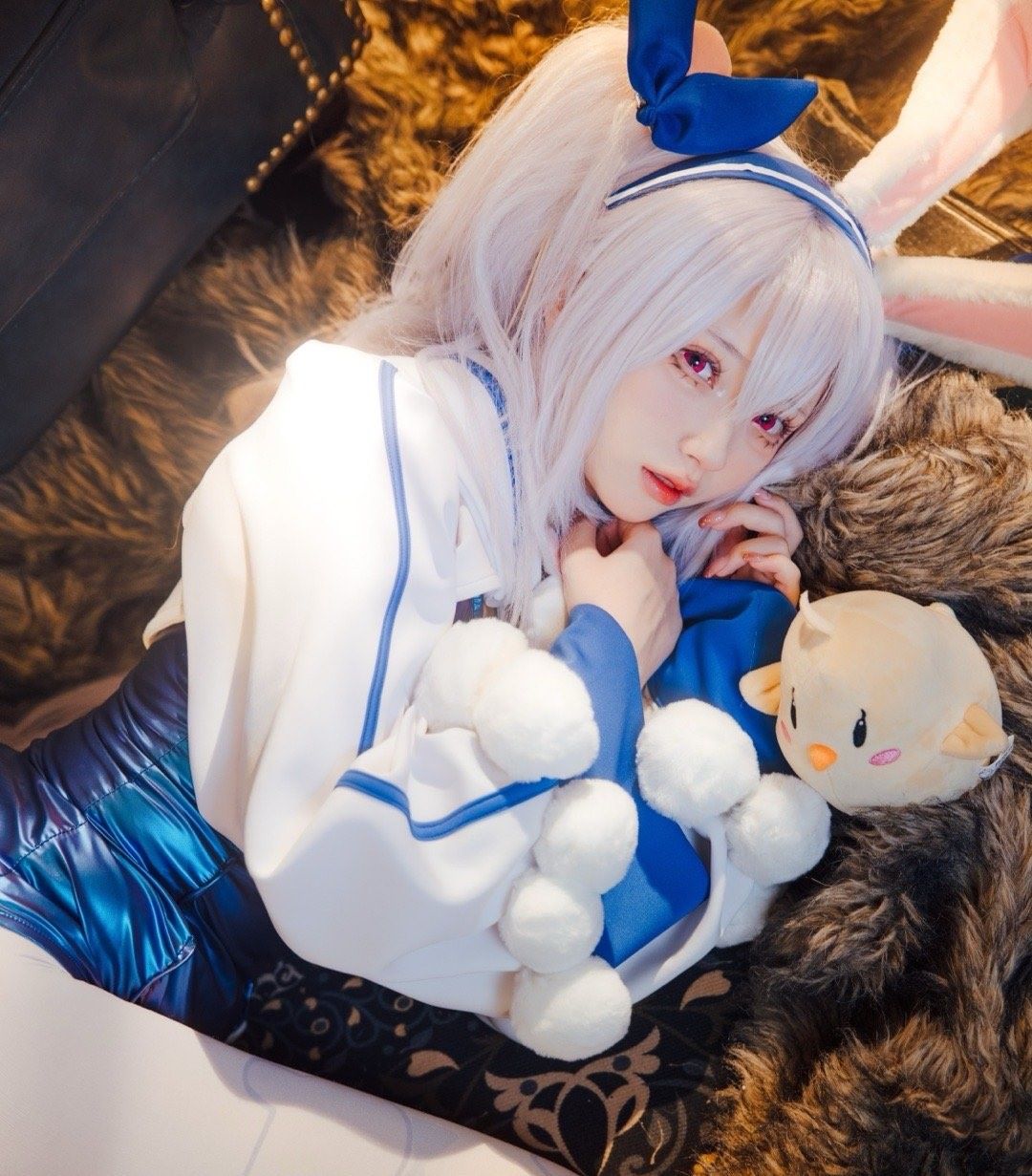 Cosplay | 兔兔耳朵立起来很好摸…？碧蓝航线