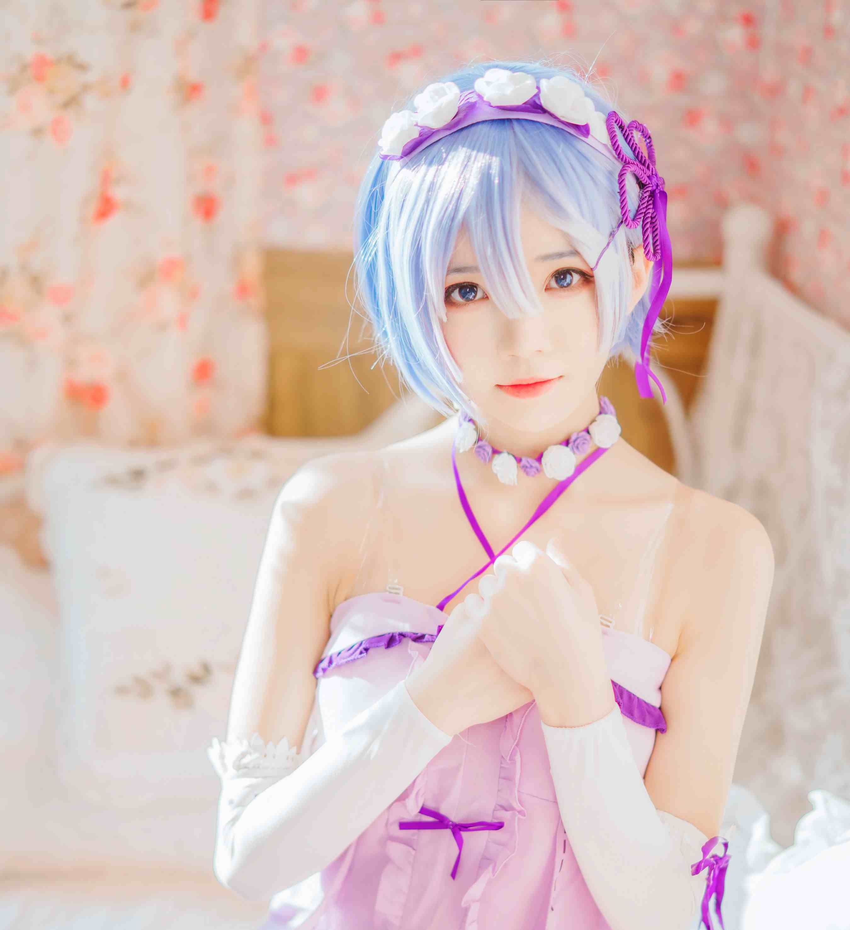 蕾姆睡裙COS_桜桃喵 – 《从零开始的异世界生活》美图作品图片欣赏