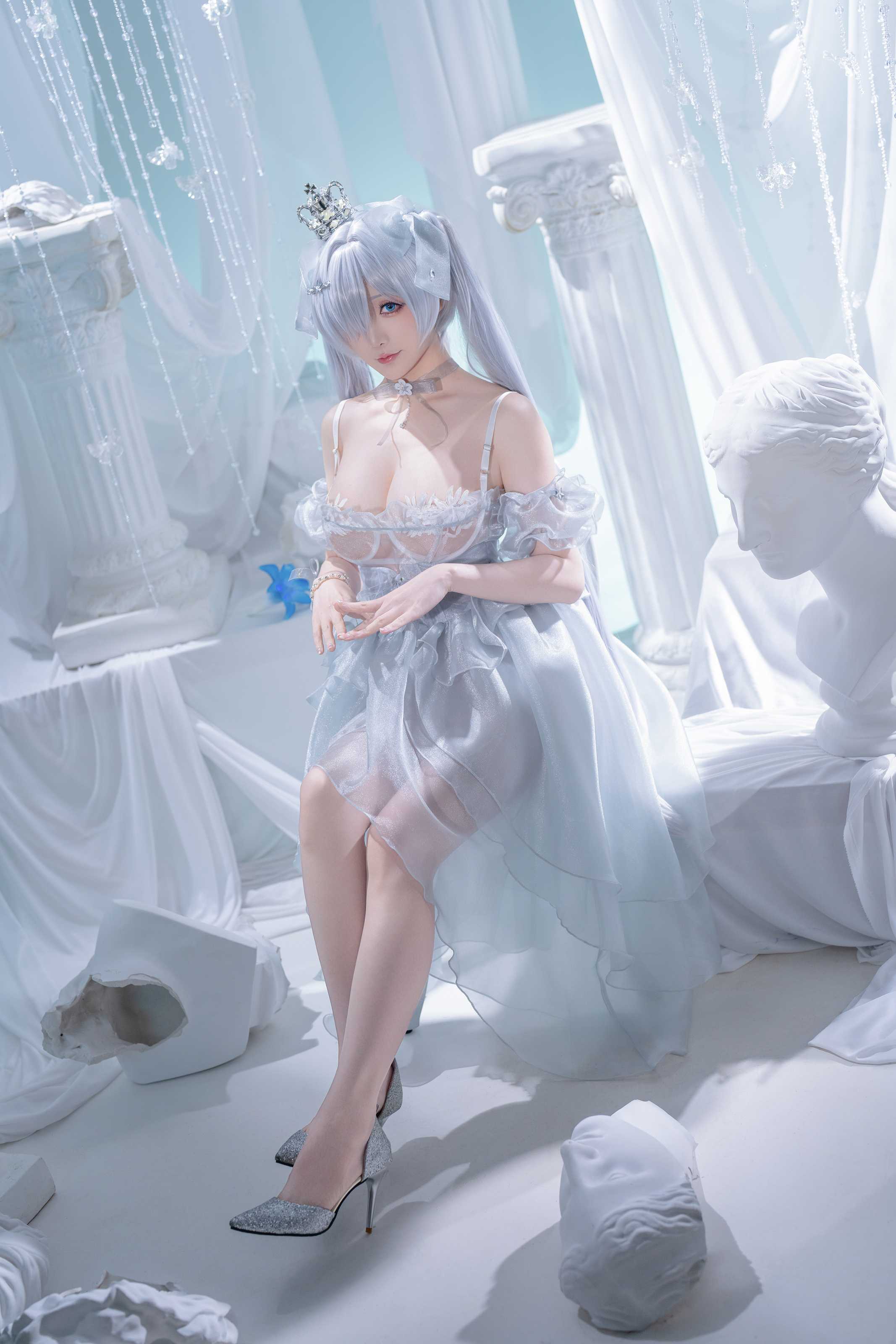 星之迟迟 2025年03月计划D Nikke胜利女神 灰姑娘，光影交织下的赛博童话与未来战姬的视觉诗篇